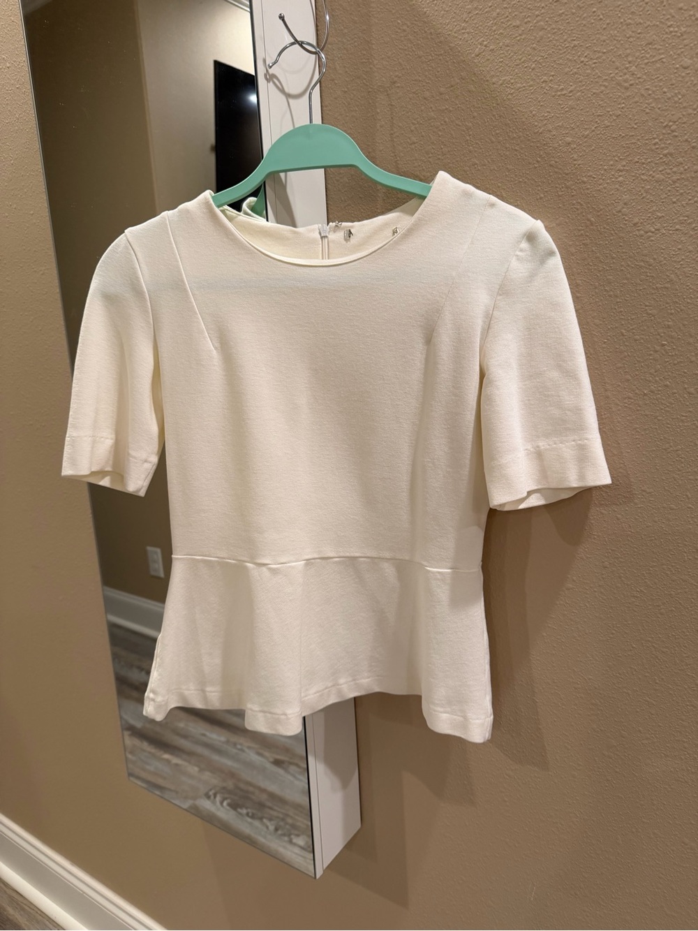 Source Unknown Cream Short-Sleeve Peplum Top